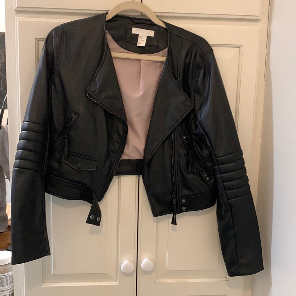 Faux leather cropped jacket.